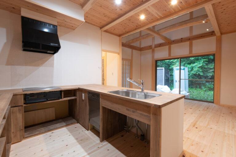 内装リフォーム・外構工事